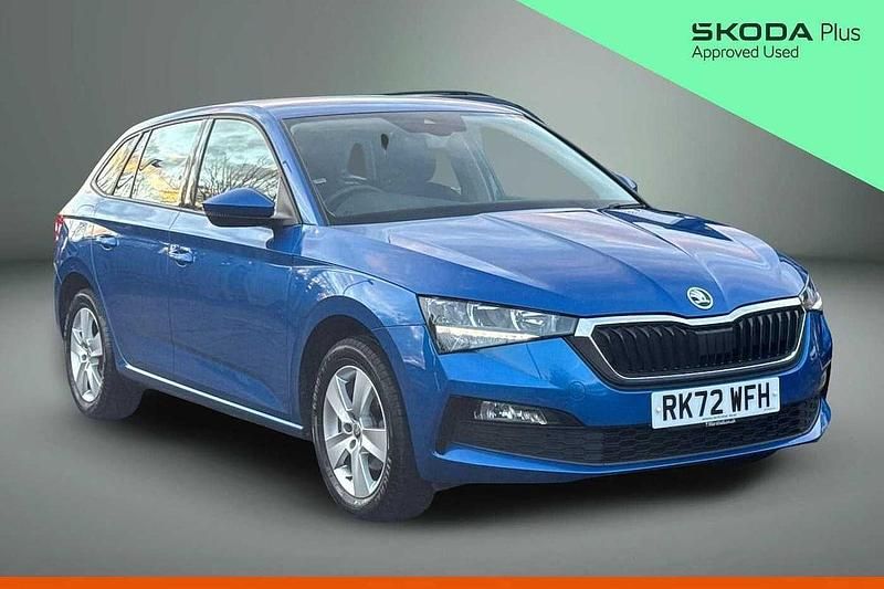 Race blue metallic Used 2022 Skoda 110 R SE Estate | £13,800 (Good price) - Image 1/4