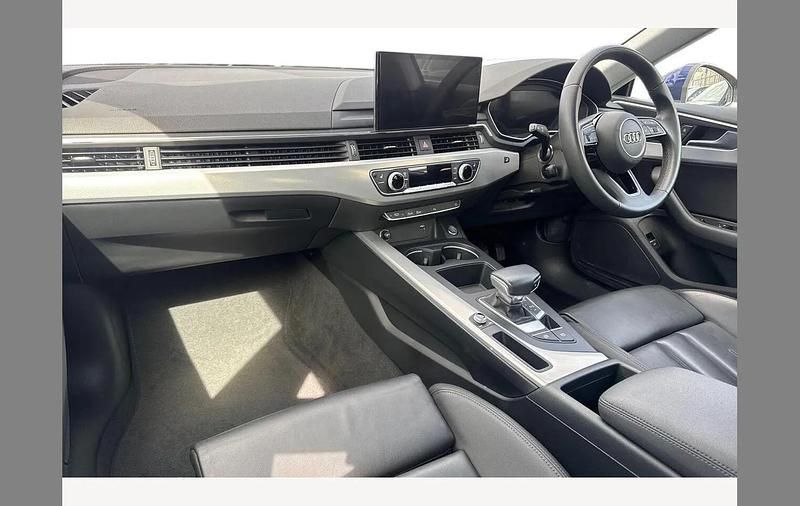 Used Audi A5 Sportback Sport 245 HP (180 kW) 2023 Blue Hatchback