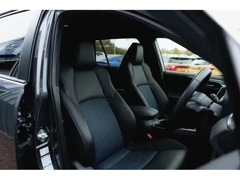 Used Toyota RAV4 82 HP (60 kW) 2022 Grey/black SUV