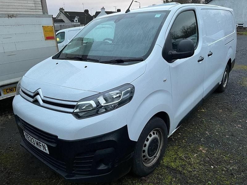 White Used 2023 Citroën Dispatch MPV | £11,995 (Fair price) - Image 1/1