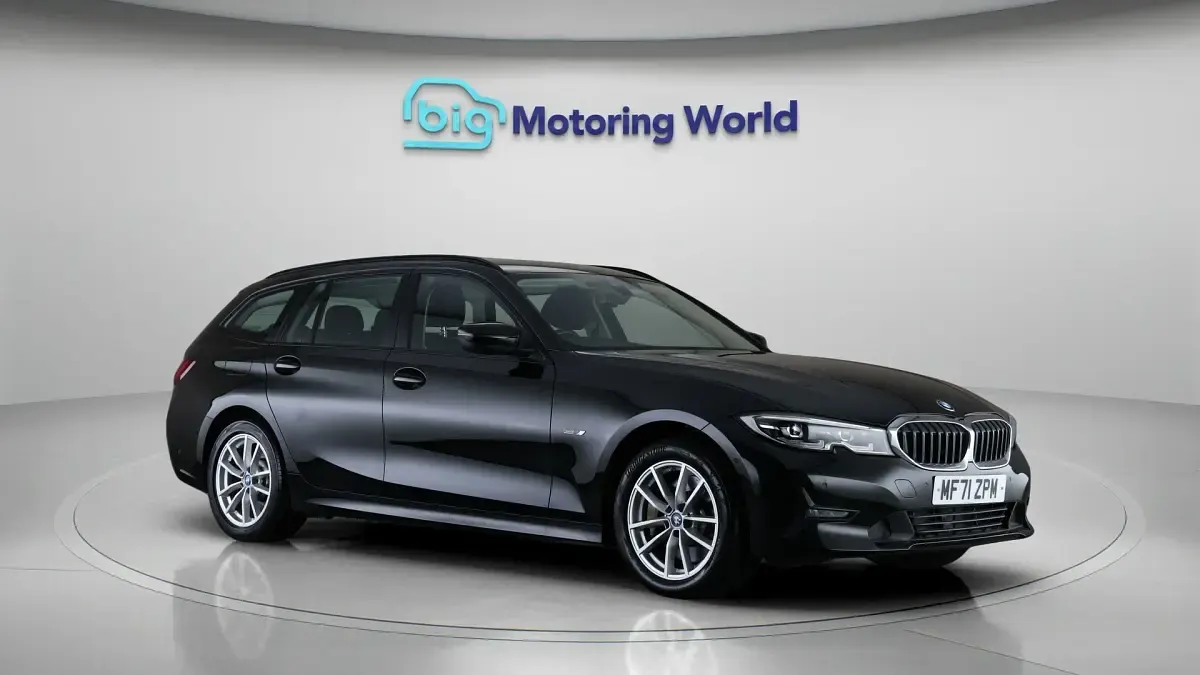 Used BMW 330e 292 HP (214 kW) 2021 Estate