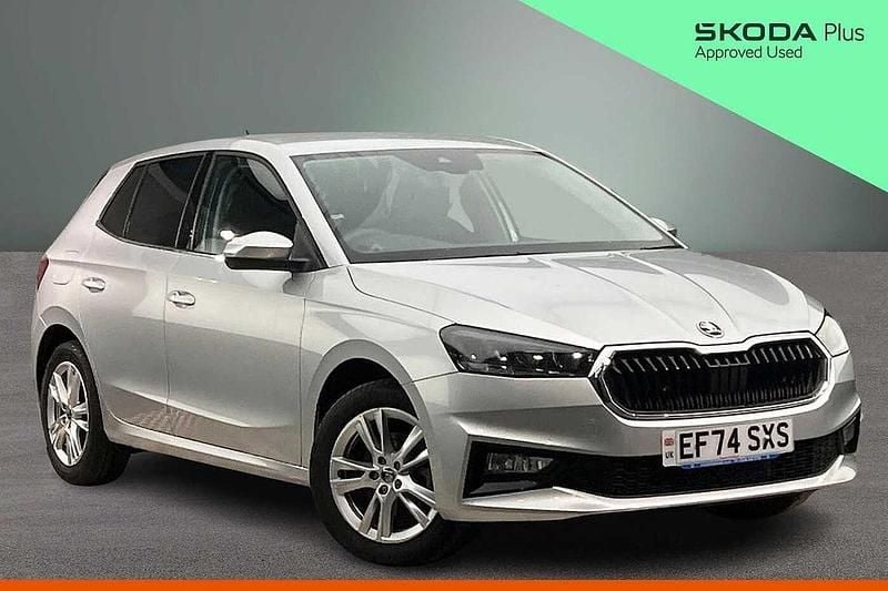 Used Skoda Fabia SE L 85 HP (62 kW) 2024 Brilliant silver metallic Hatchback