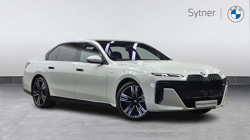 Used BMW i7 M Sport 400 kW (544 HP) 2023 White Sedan