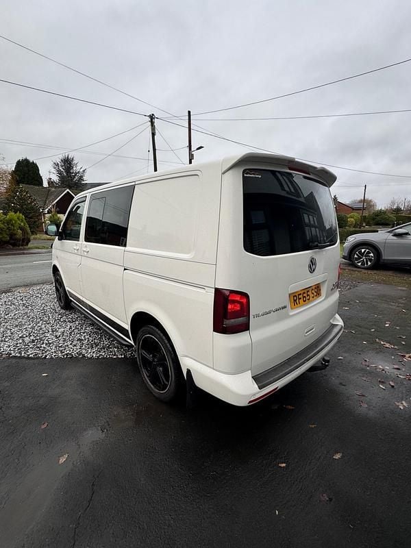 Used VW T6 Sportline 180 HP (132 kW) 2015 White Van