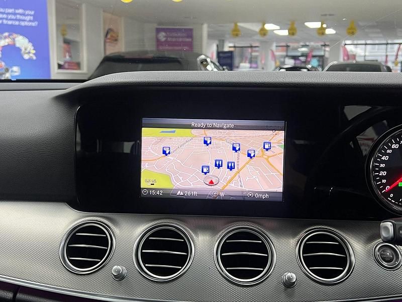 Used Mercedes E220 SE 2016 Blue Sedan