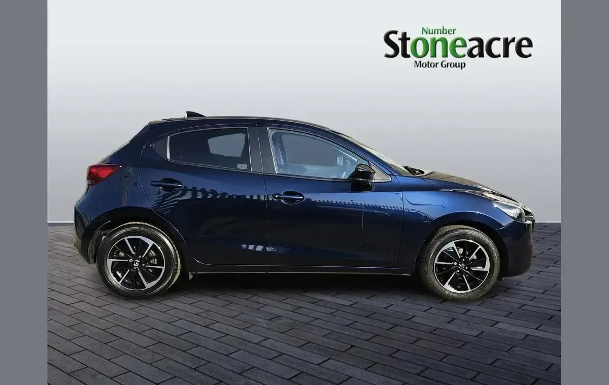 Usado Mazda 2 Homura-Aka 116 HP (85 kW) 2023 Azul Citadino