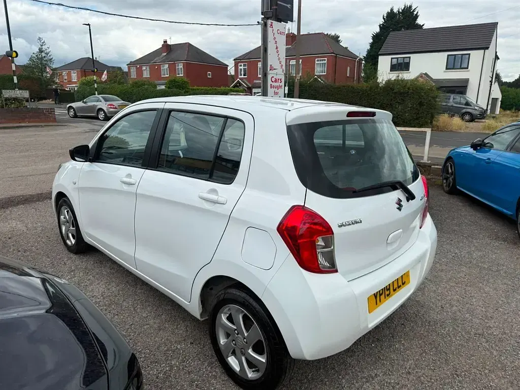 Used Suzuki Celerio SZ3 68 HP (50 kW) 2019 White Hatchback