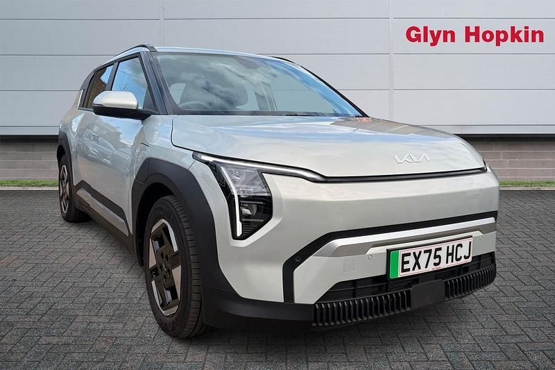 Used Kia EV3 Air 147 kW (201 HP) 2025 Silver SUV