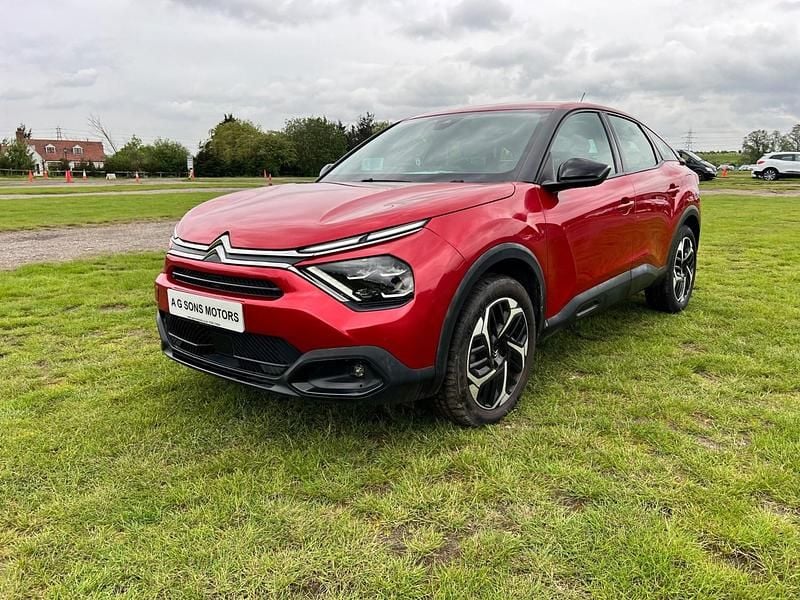 Usado Citroën C4 PureTech 2021 Rojo Utilitario