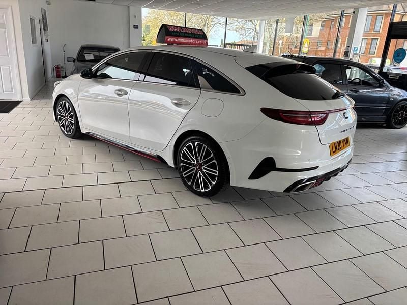 Used Kia ProCeed GT 201 HP (147 kW) 2020 White Estate