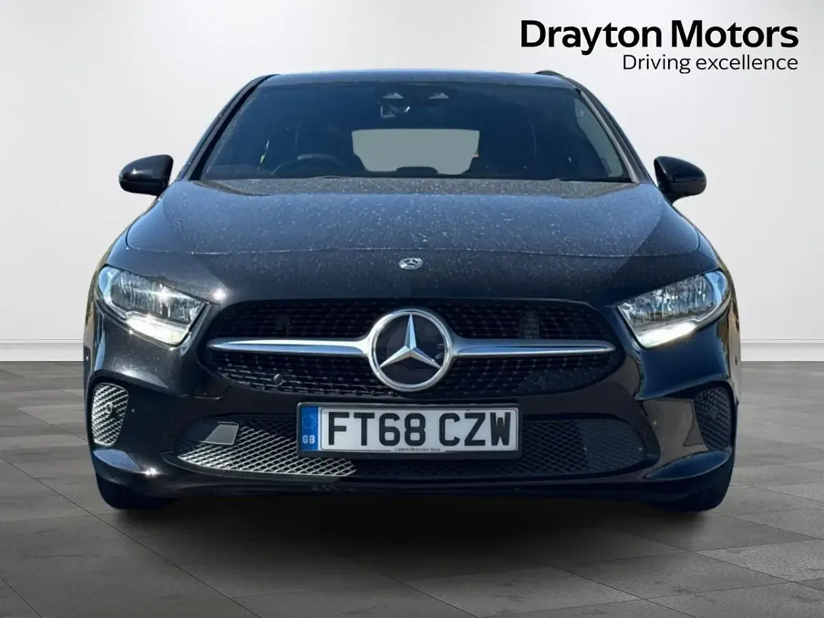 Usado Mercedes A180 Executive 136 HP (100 kW) 2018 Preto Citadino