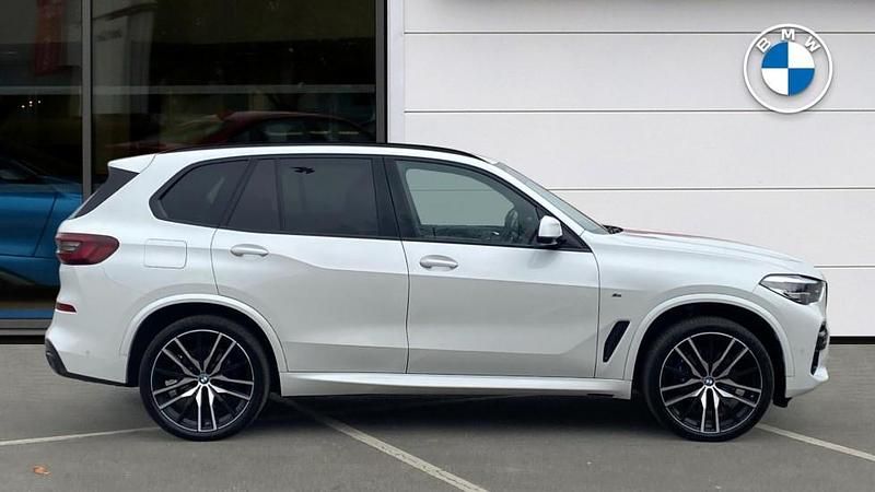 Used BMW X5 M Sport 282 HP (207 kW) 2021 White SUV