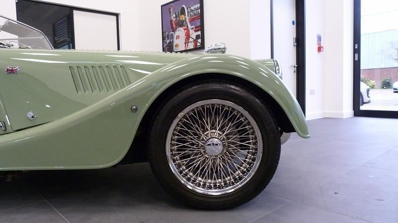 Used Morgan Roadster 320 HP (235 kW) 2017 Green Cabriolet