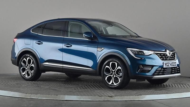 Begagnad Renault Arkana Version S 142 HK (104 kW) 2022 Blå SUV