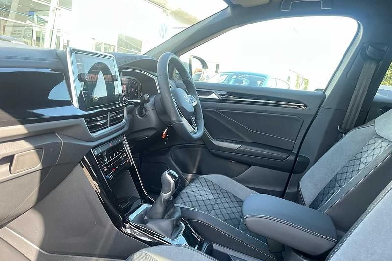 Used VW T-Roc R-line 150 HP (110 kW) 2025 Ascot grey SUV