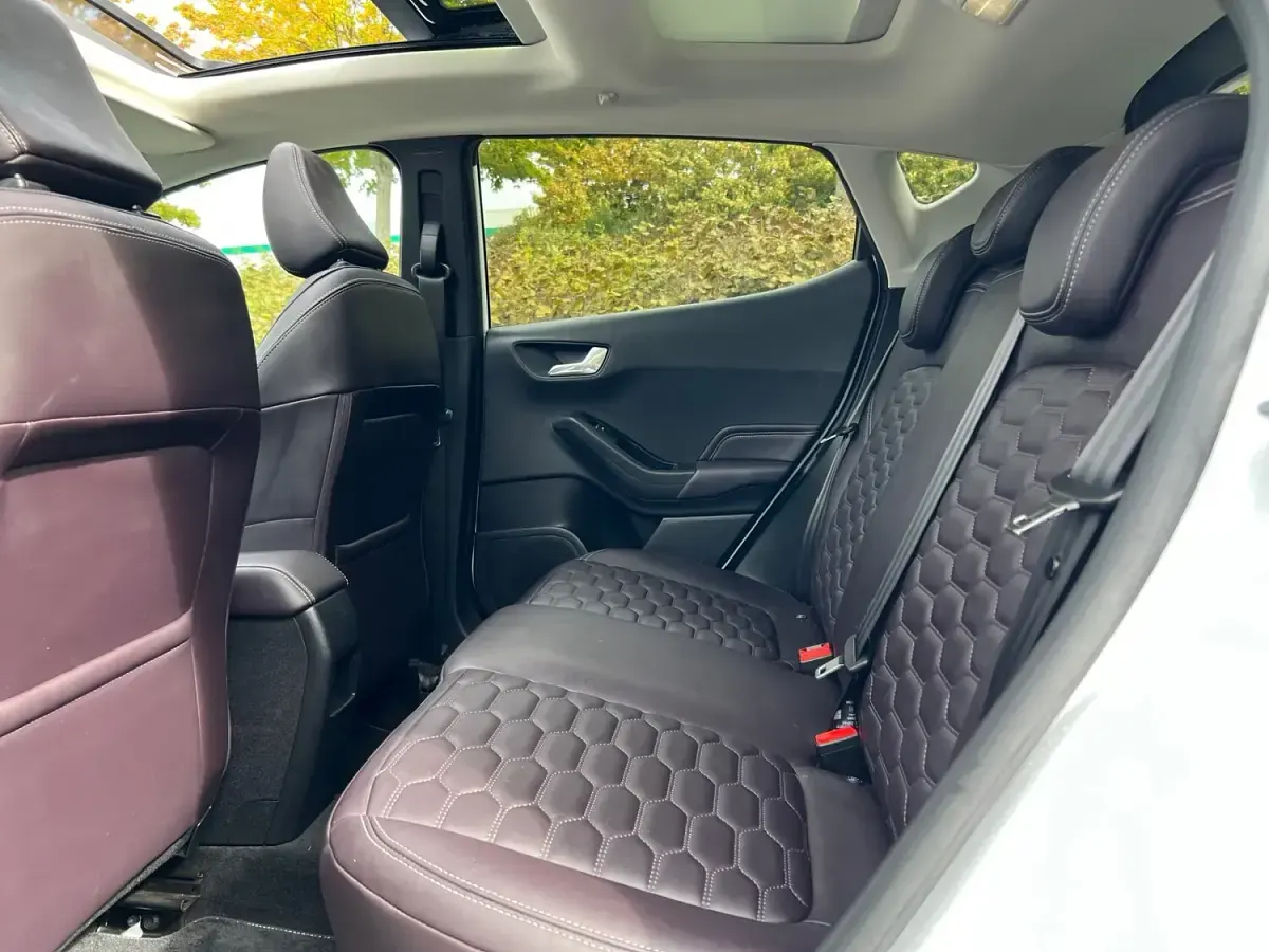 Used Ford Fiesta 2018 White Hatchback