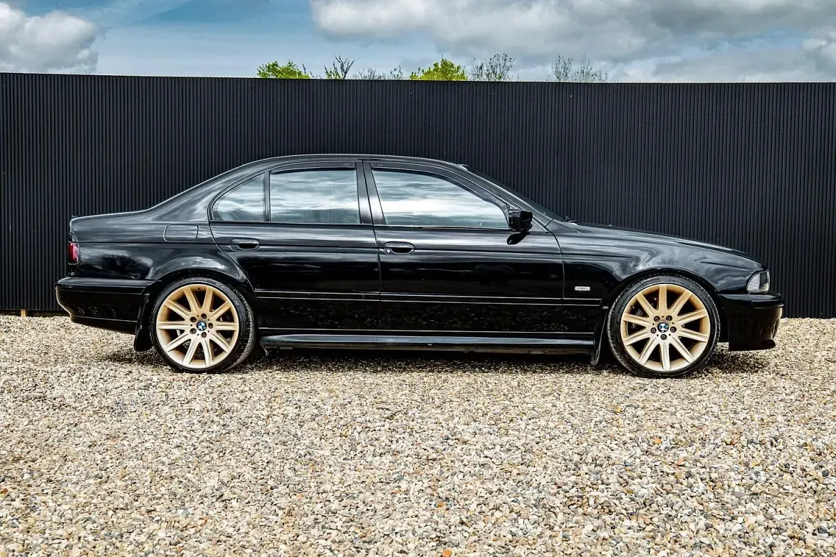 Used BMW 523 Performance 170 HP (125 kW) 1998 Black Sedan