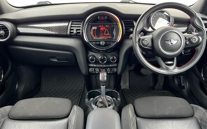 Used Mini Cooper S Hatch 209 HP (153 kW) 2017 Red Hatchback