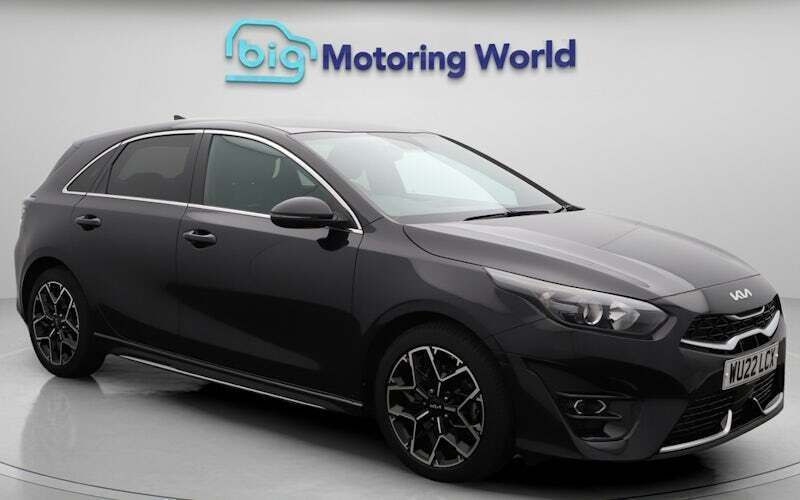 Used 2024 Kia Ceed GT-Line Hatchback | £17,900 (Fair price) - Image 1/4