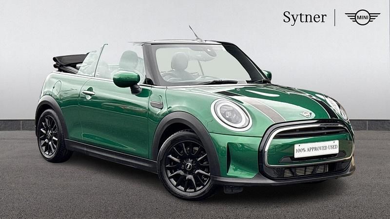 Used Mini Cooper Classic 134 HP (98 kW) 2024 Green Hatchback
