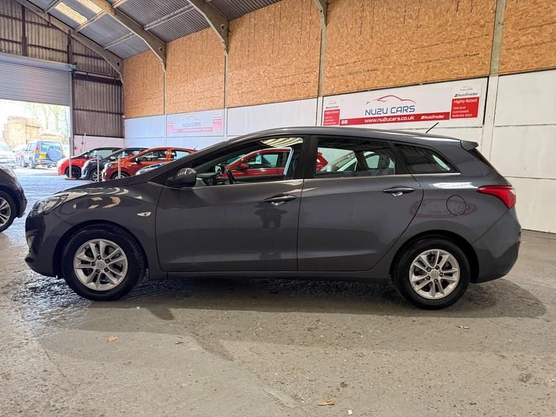 Used Hyundai i30 SE 2016 Grey Estate