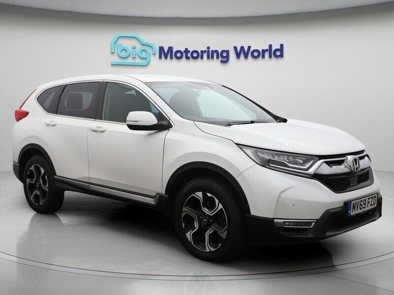 White Used 2019 Honda CR-V SE SUV | £13,700 (Super price) - Image 1/4