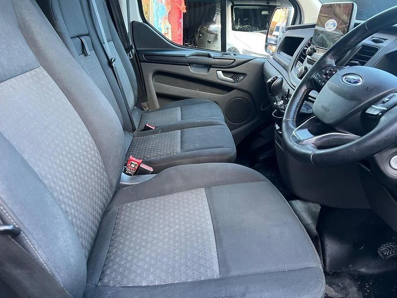 Usado Ford Transit Custom Trend 130 HP (95 kW) 2021 Branco Van