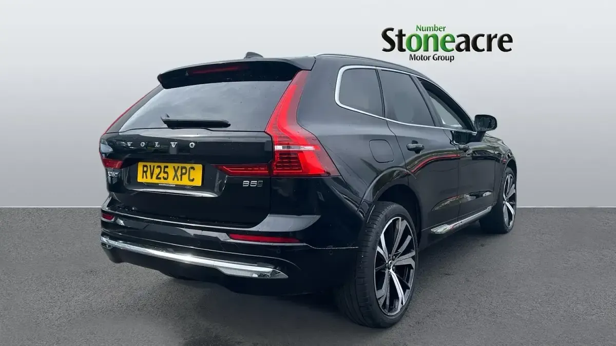 Used Volvo XC60 Ultra 250 HP (183 kW) 2025 Black SUV