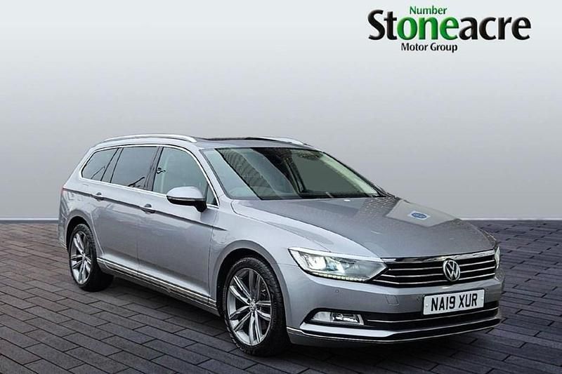 Used VW Passat GT 150 HP (110 kW) 2019 Silver Estate