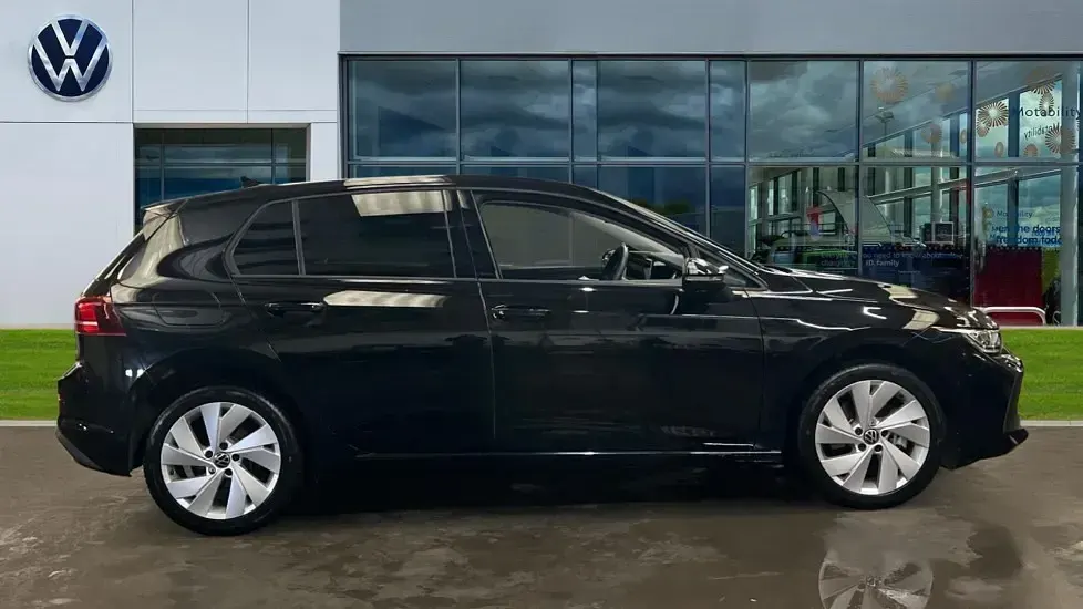 Used VW Golf VIII Match 204 HP (150 kW) 2025 Grenadilla black metallic