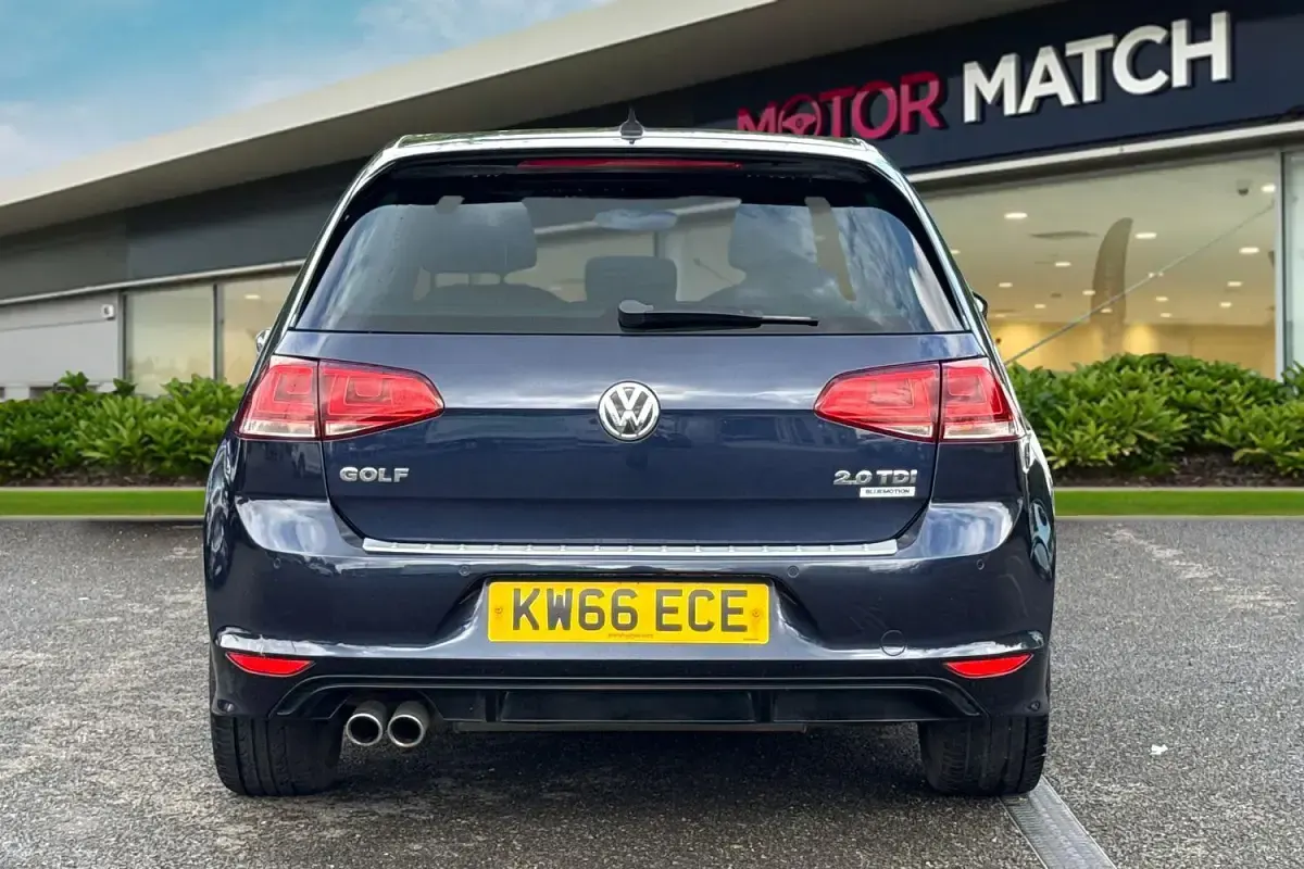Used VW Golf VII R-line Edition 2016 Blue Hatchback