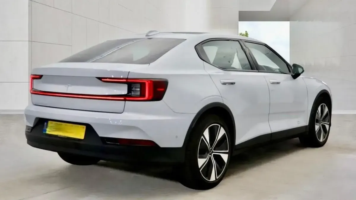 Usado Polestar 2 300 kW (408 CV) 2022 Plateado Utilitario
