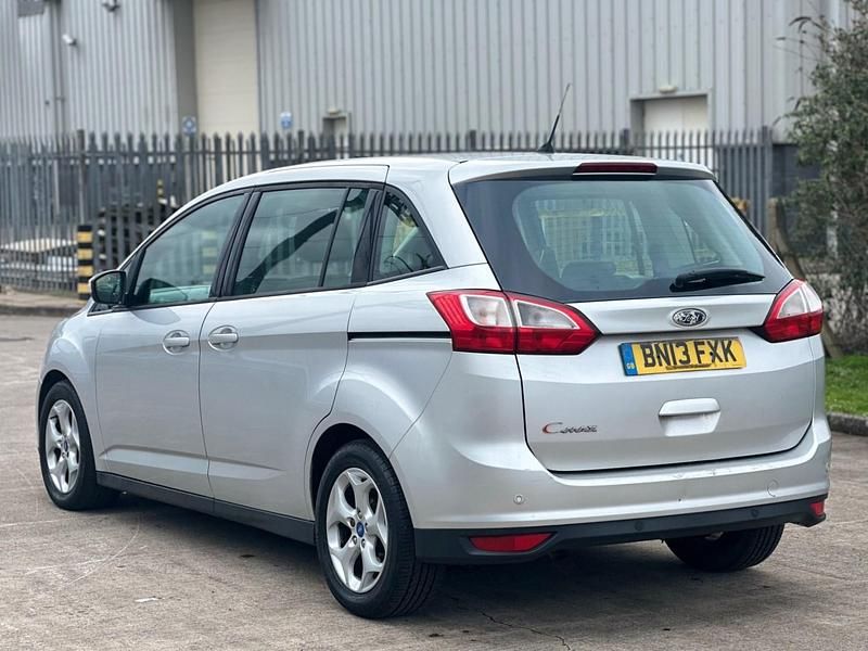 Used Ford Grand C-Max Zetec 115 HP (84 kW) 2013 Silver MPV
