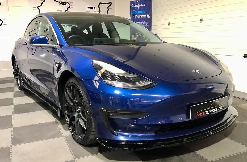 Used Tesla Model 3 Performance 461 kW (627 HP) 2019 Blue Sedan
