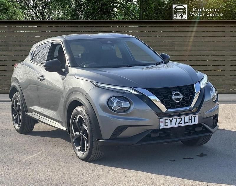 Used Nissan Juke N-Connecta 114 HP (83 kW) 2022 Grey SUV