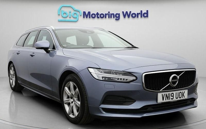 Used Volvo V90 Momentum 190 HP (139 kW) 2019 Blue Estate