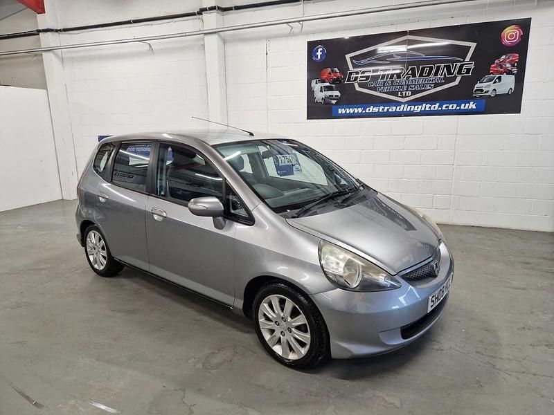 Silver Used 2008 Honda Jazz SE Hatchback | £1,500 (Good price) - Image 1/4