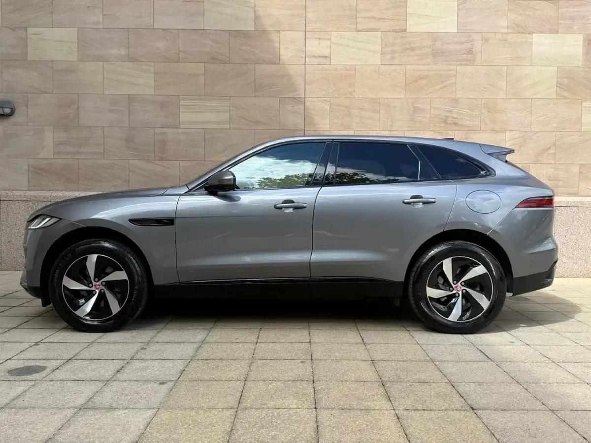 Usado Jaguar F-Pace S 404 HP (297 kW) 2021 Cinzento SUV