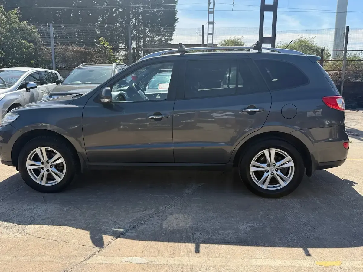 Used Hyundai Santa Fe Premium 197 HP (144 kW) 2010 Grey SUV