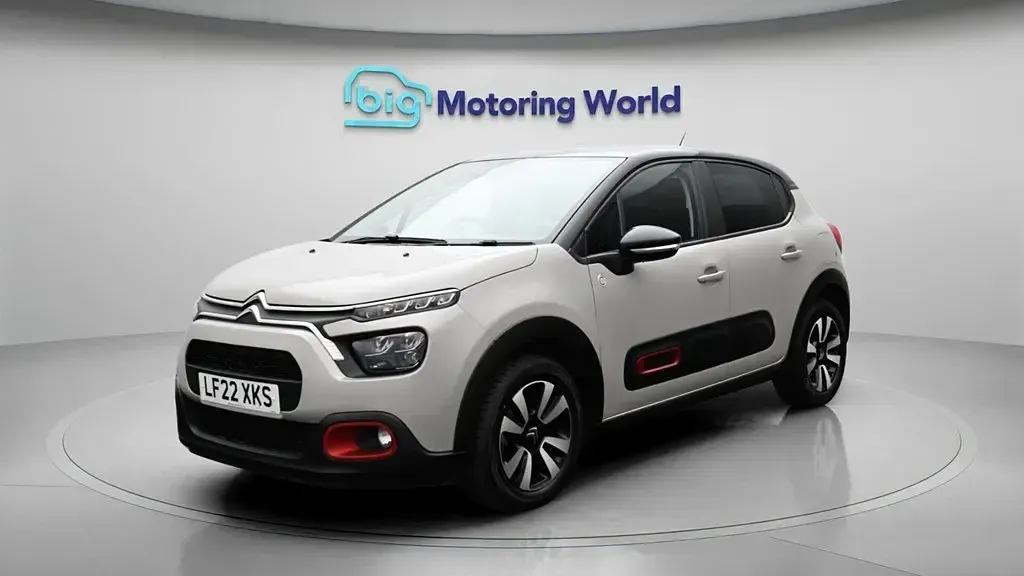 Used Citroën C3 PureTech 83 HP (61 kW) 2022 Beige Hatchback