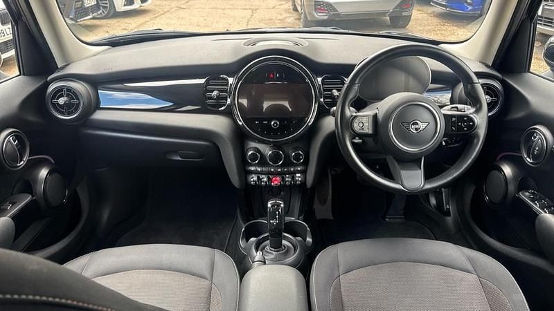 Used Mini Cooper Classic 134 HP (98 kW) 2023 Black Hatchback