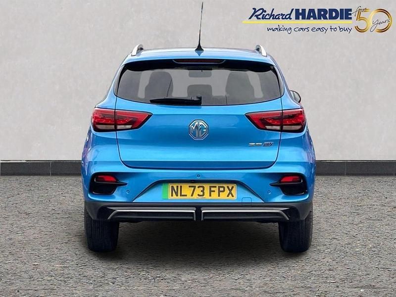 Begagnad MG ZS Trophy Connect 127 kW (174 HK) 2023 Blå SUV