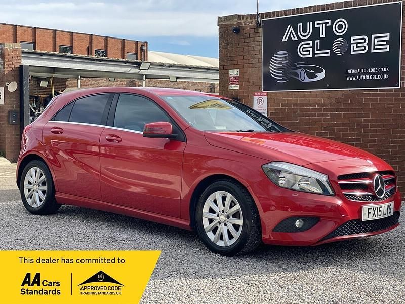 Used Mercedes A180 SE 2015 Red Hatchback