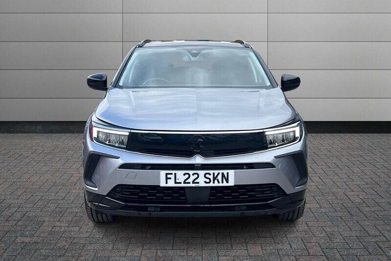 Used Vauxhall Grandland X SRi 129 HP (94 kW) 2022 Grey SUV