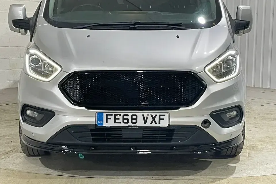 Used Ford Transit Custom Trend 130 HP (95 kW) 2018 Silver Van