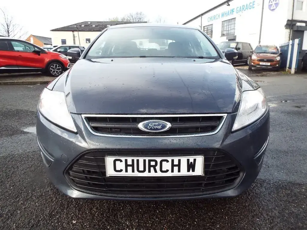 Used Ford Mondeo 140 HP (102 kW) 2011 Grey Hatchback