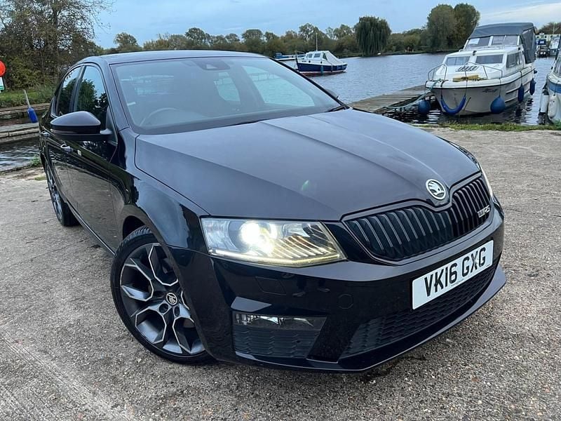 Black Used 2016 Skoda Octavia vRS Hatchback | £7,495 (Super price) - Image 1/4