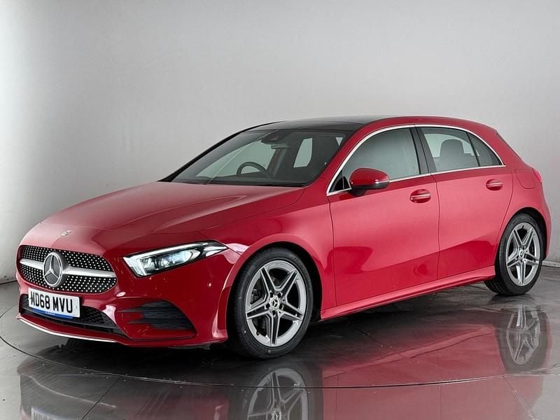Used Mercedes A180 AMG Line Premium Plus 116 HP (85 kW) 2019 Red Hatchback