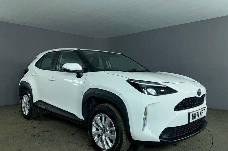 Used 2022 Toyota Yaris Hybrid SUV | £17,999 (Super price) - Image 1/1