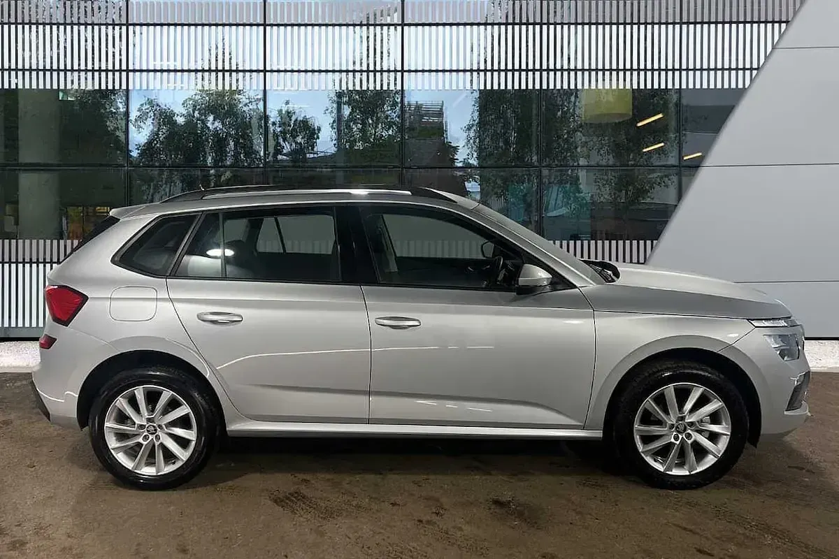 Used Skoda Kamiq SE 85 HP (62 kW) 2025 Brilliant silver metallic SUV